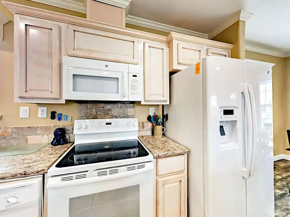 526 Sand Burr Ln Home 3 Bedrooms 2 Bathrooms Home