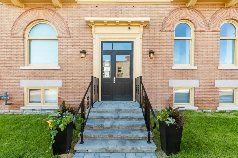 Iconic Rideau 1Bd Unit Balcony Free Parking 3