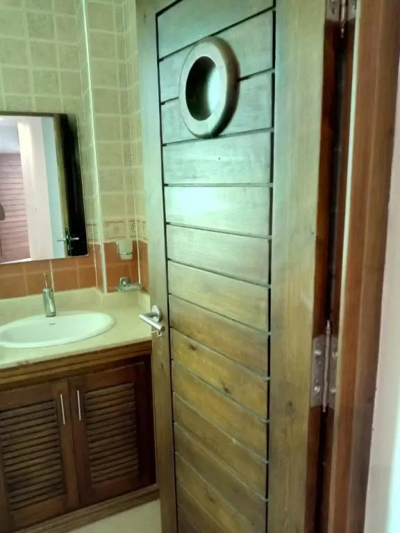 Villa à moins de 500m de la plage 4 Chambres et 4 SDB
