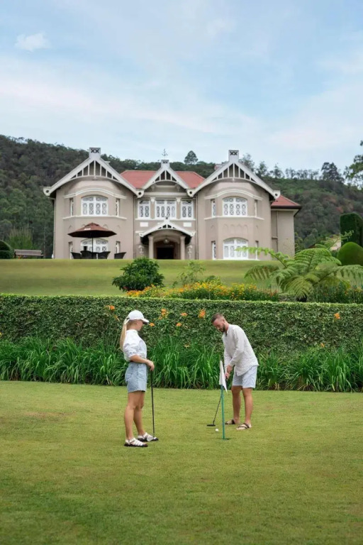 The Bellwood Manor