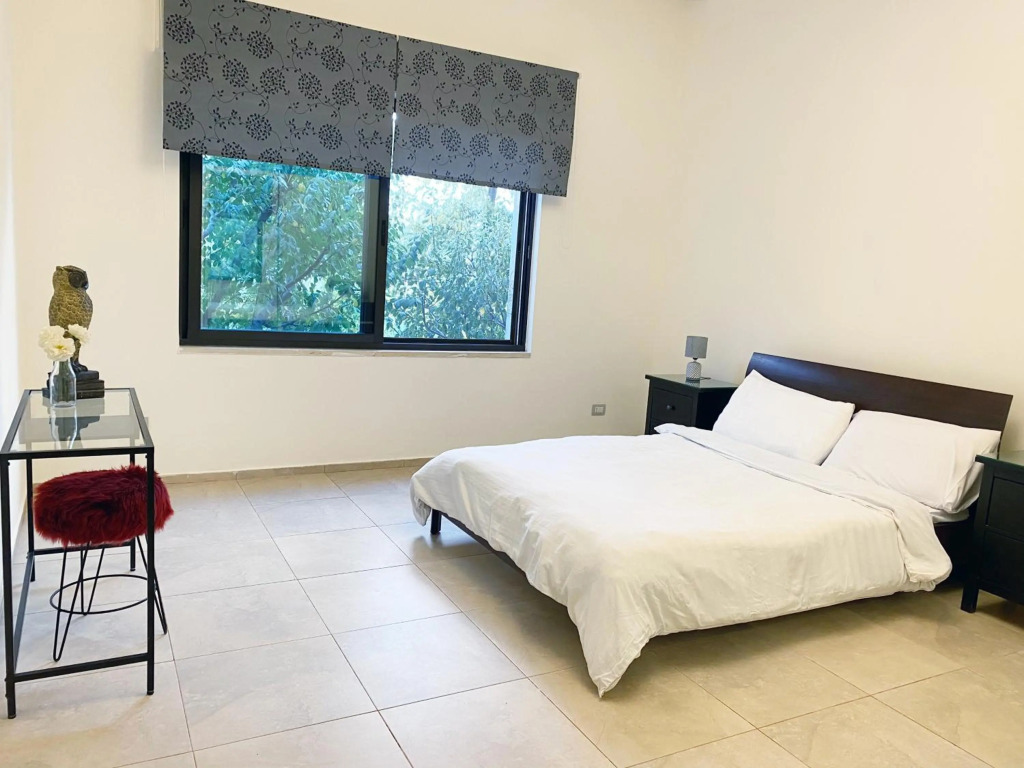 Contemporary Semi Villa Apartment with Private Entrance in Khalda