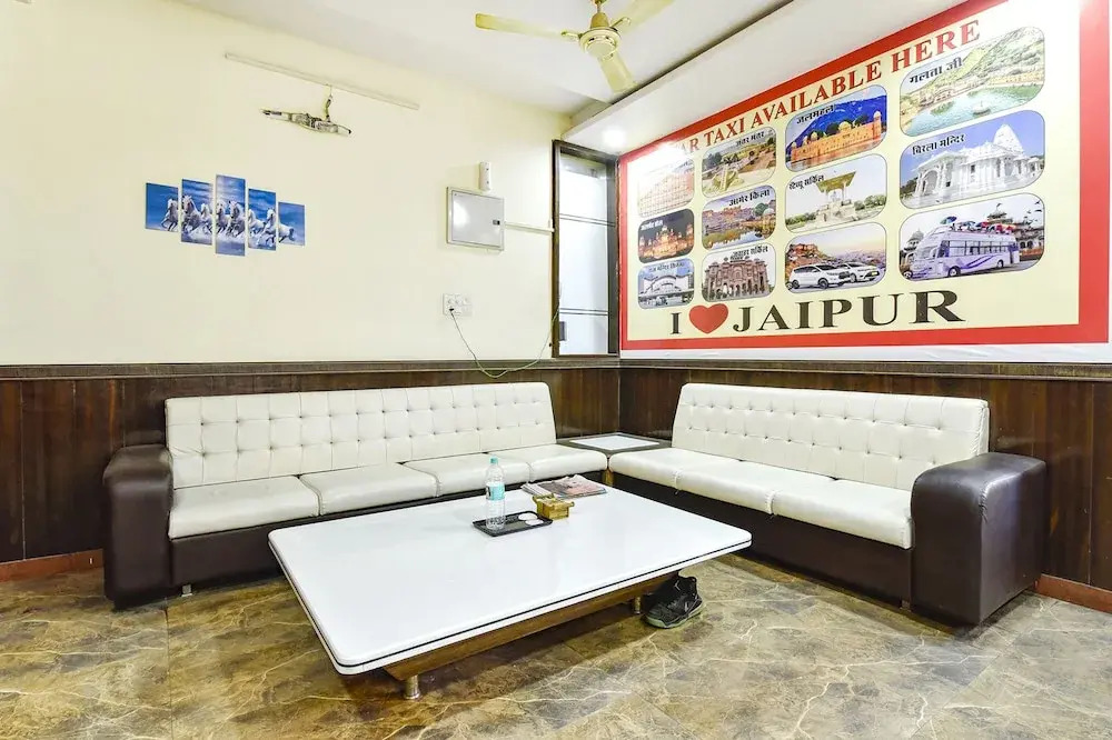 Fabhotel Sanjay Palace