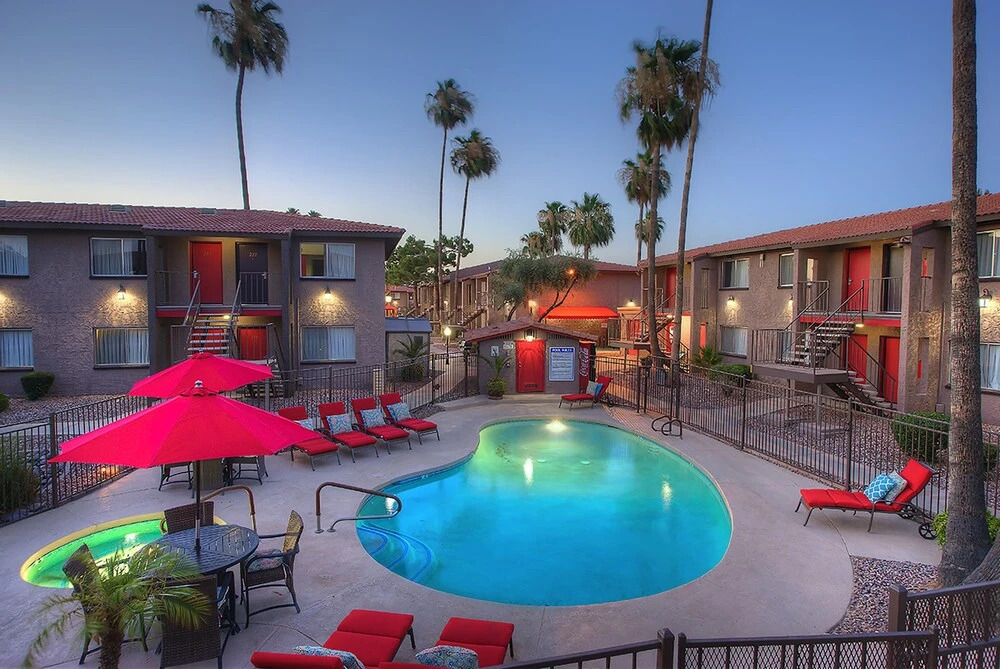 246- Fully Furnished 1BR Suite-Pet Friendly! by RedAwning