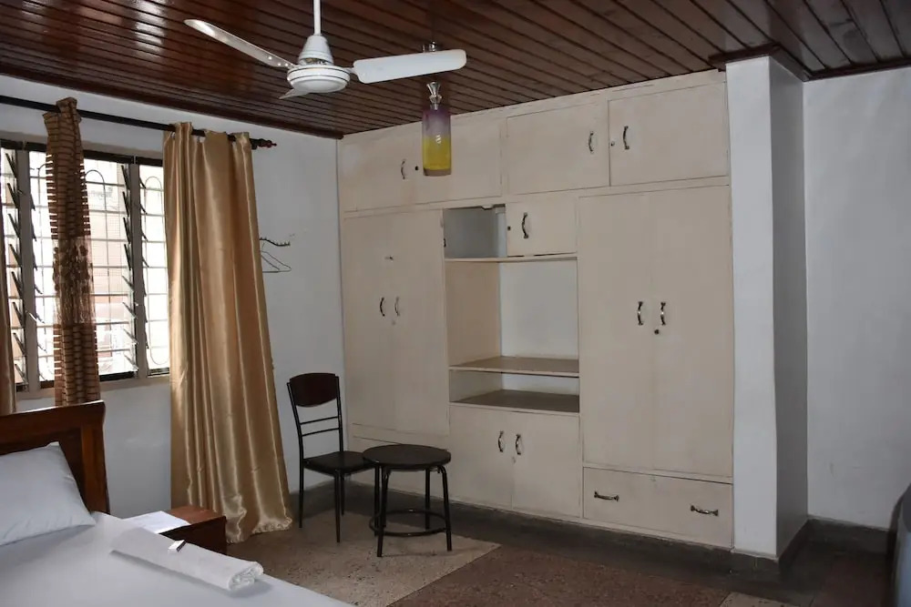 Dar eco backpackers