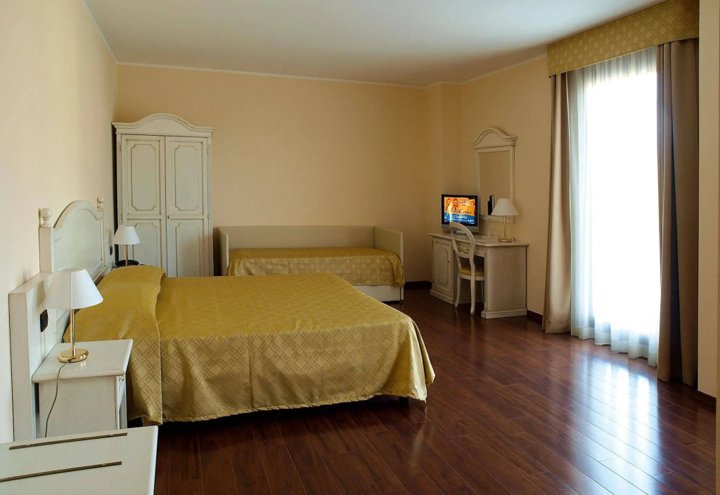 International Hotel