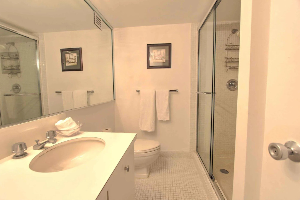 Deluxe Apartments by South Florida Vacations