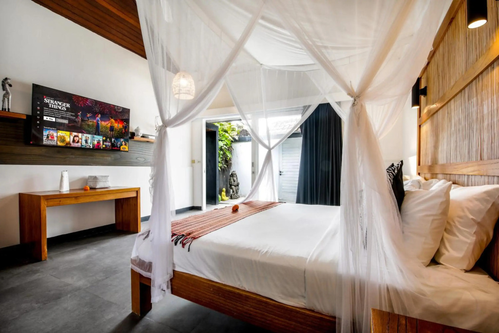 Villa Zebra Seminyak, 4BR private pool villa, Close to Potato Head