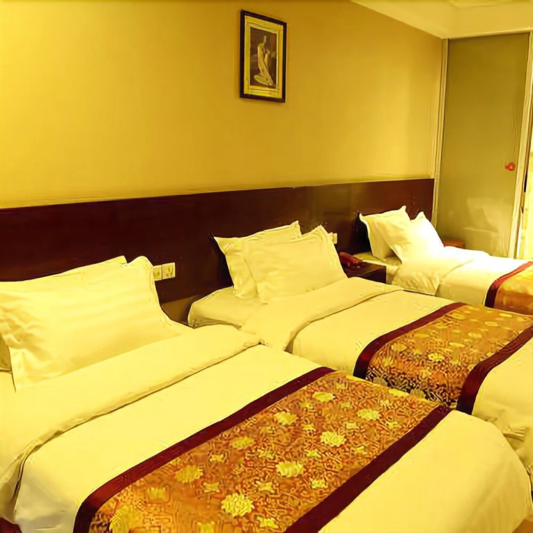 Chaoyue Business Hotel