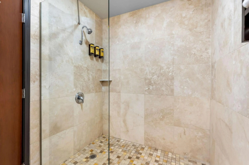 Best Western Plus Parkway Inn