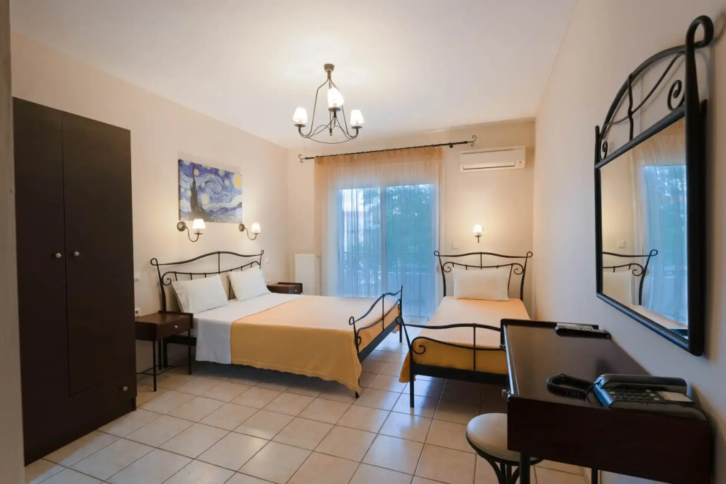 Kipos Resort