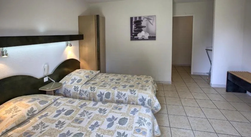 Logis lArberet