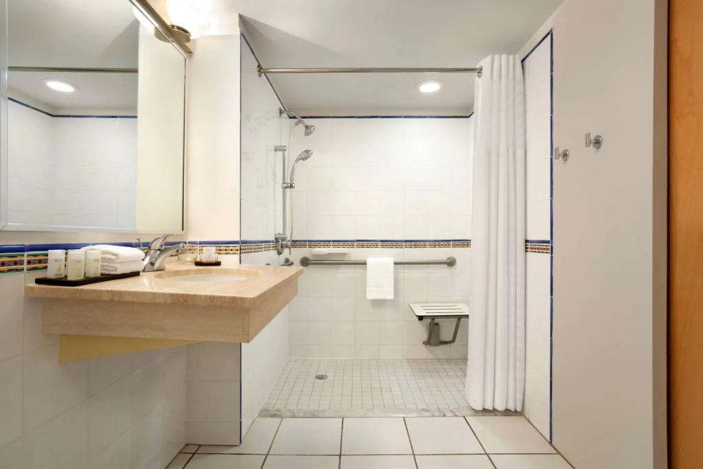 Embassy Suites by Hilton Dorado del Mar Beach Resort