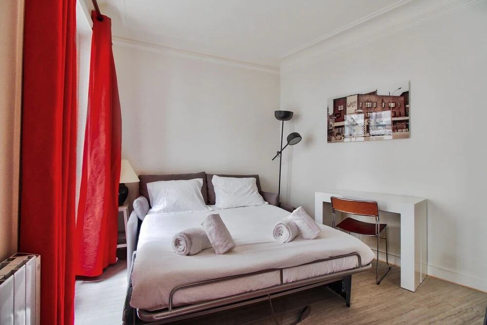 Very Cosy Parisian Apartment