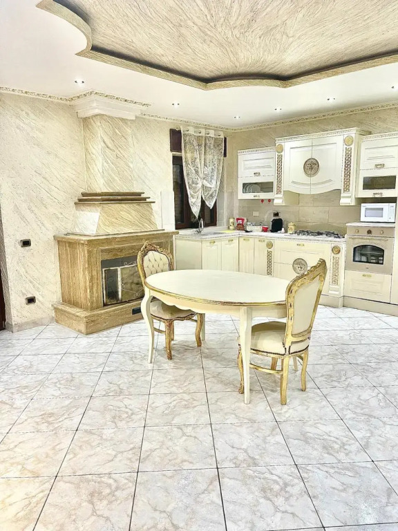 Gold Luxury Suite Home Roma