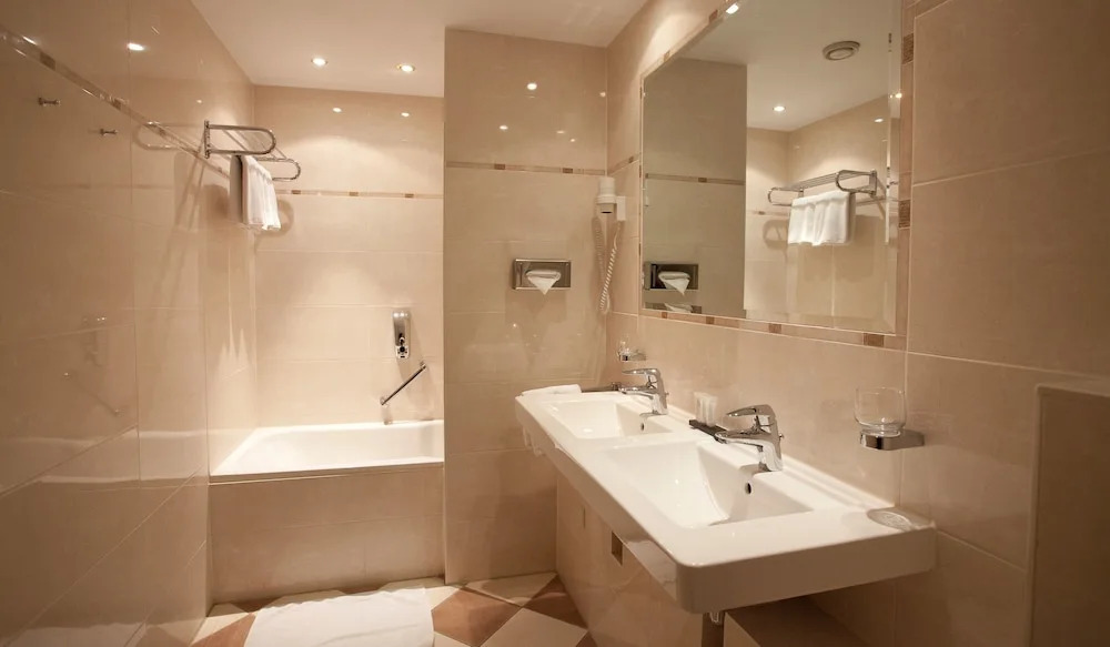 Mansion Hotel Bos & Ven