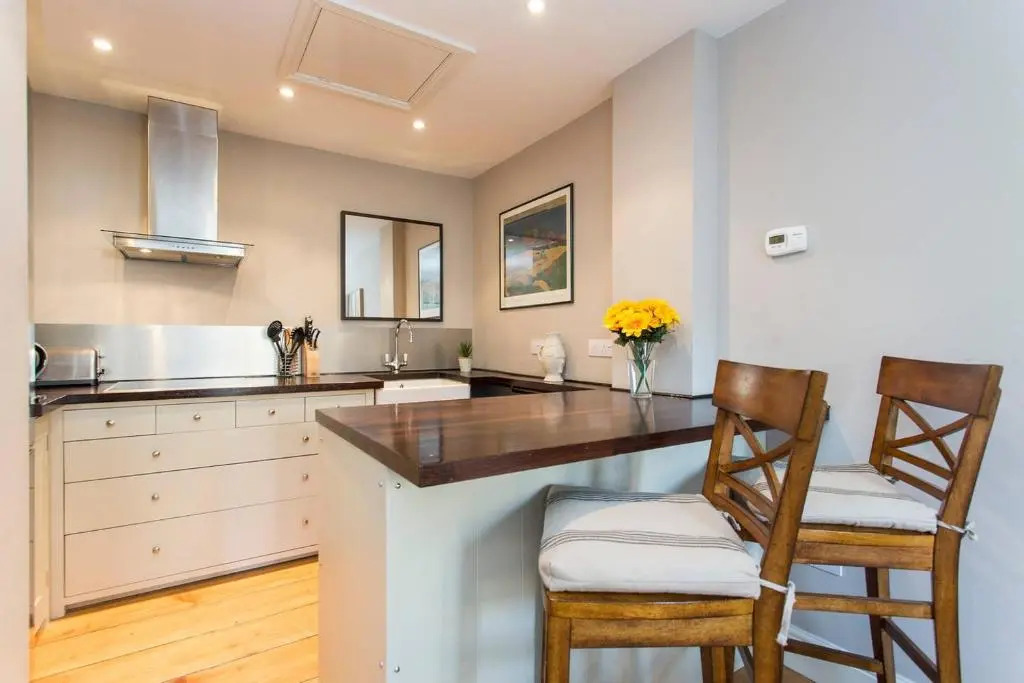 Stylish 2 Bed in Central London, sleeps 6