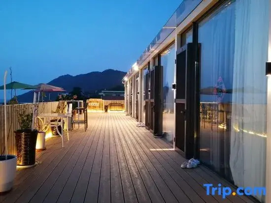 Qingdao Lingshan Island Haishang Starting Hotel