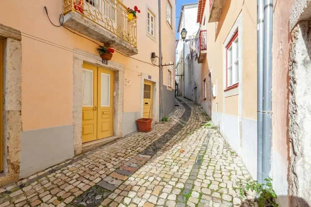 Lisbon Castle Apartment