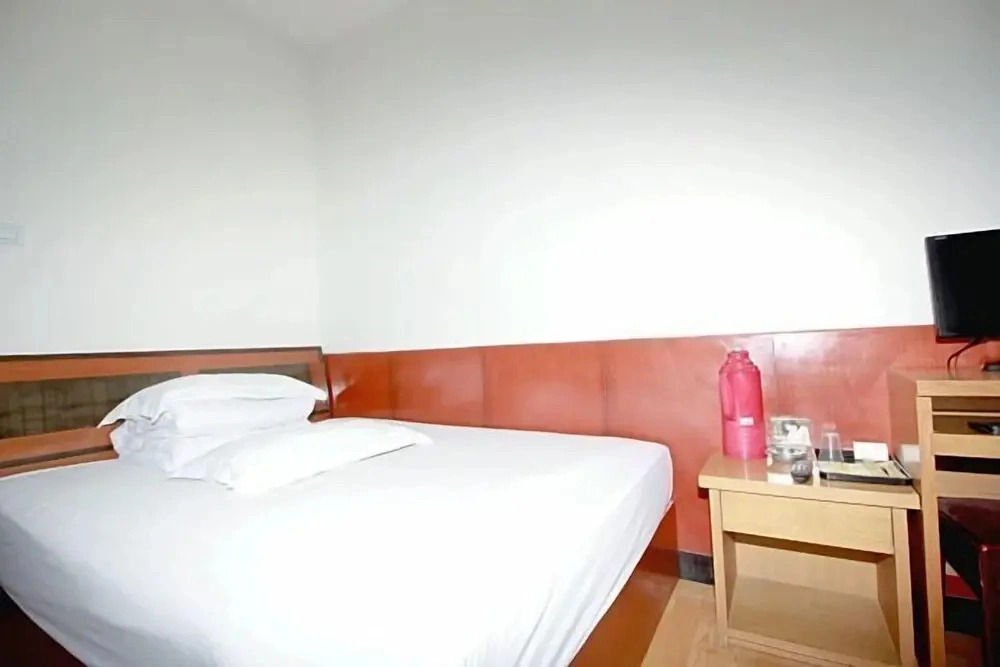 Xinyi Business Hotel