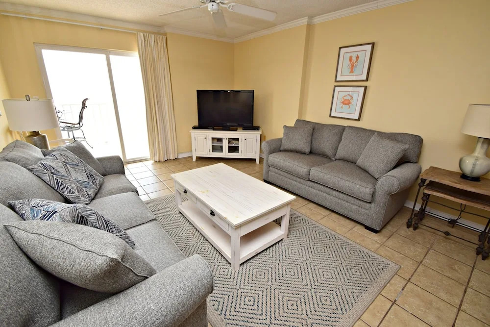Ocean House 1701 3 Bedrooms 3 Bathrooms Condo