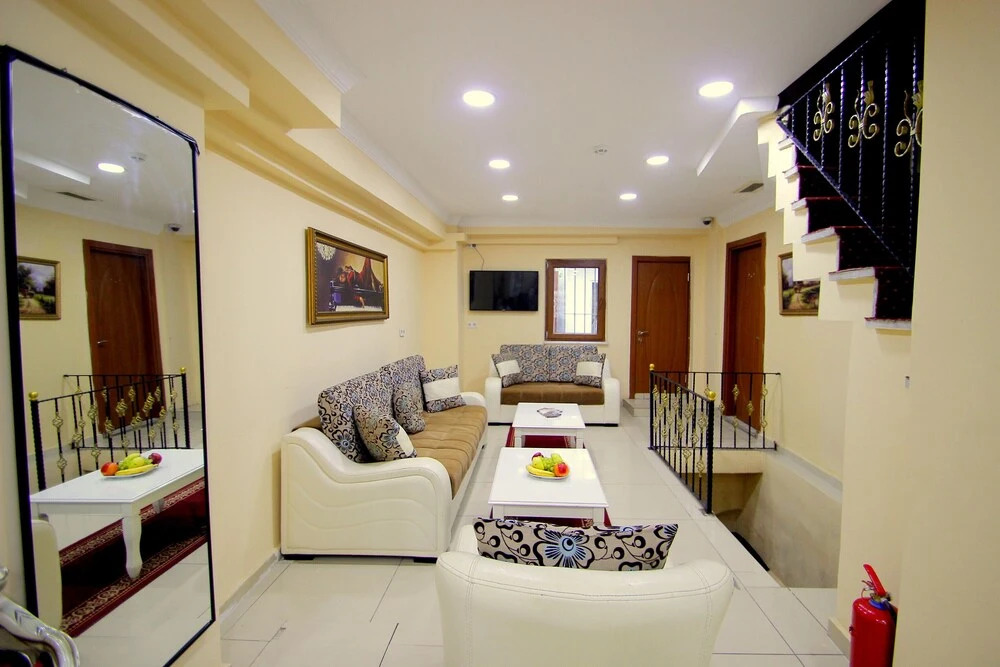 Yasar Hotel