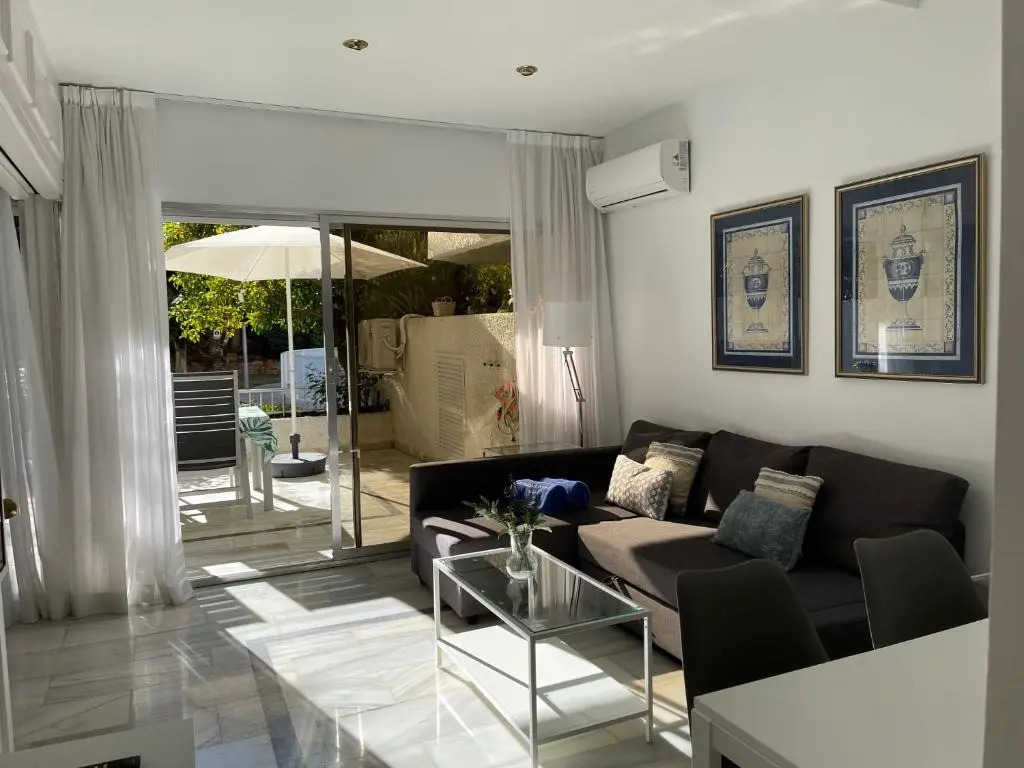 Apartamento PLANTA JARDÍN CON GRAN TERRAZA, SOLEADO 132