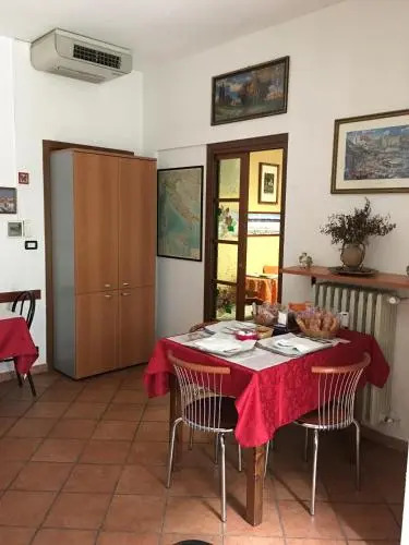 Hotel Dora