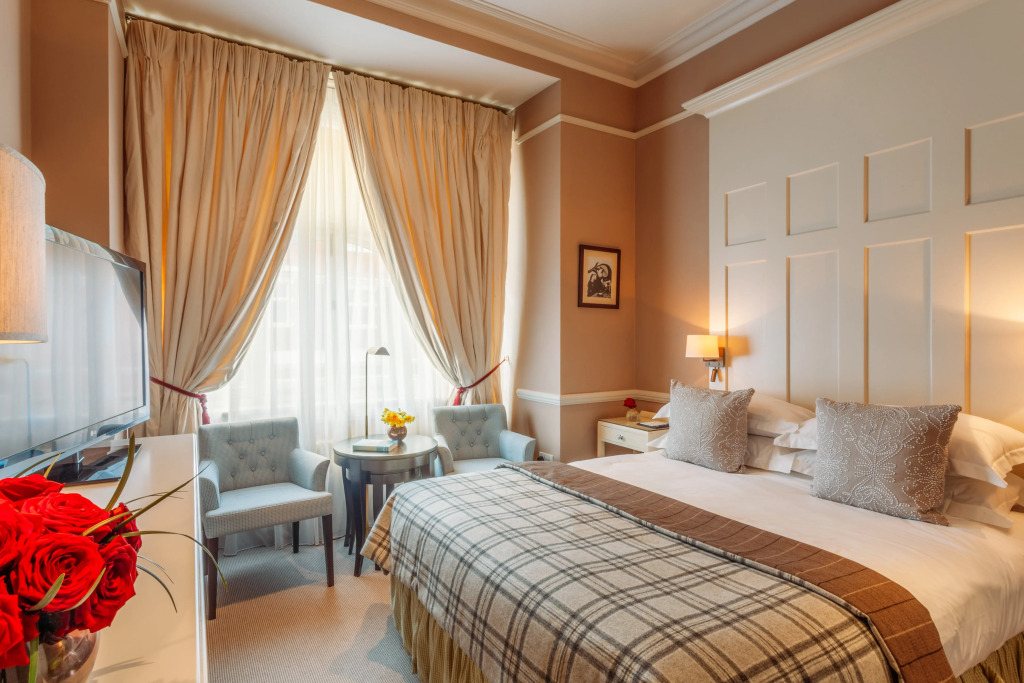 11 Cadogan Gardens and The Apartments