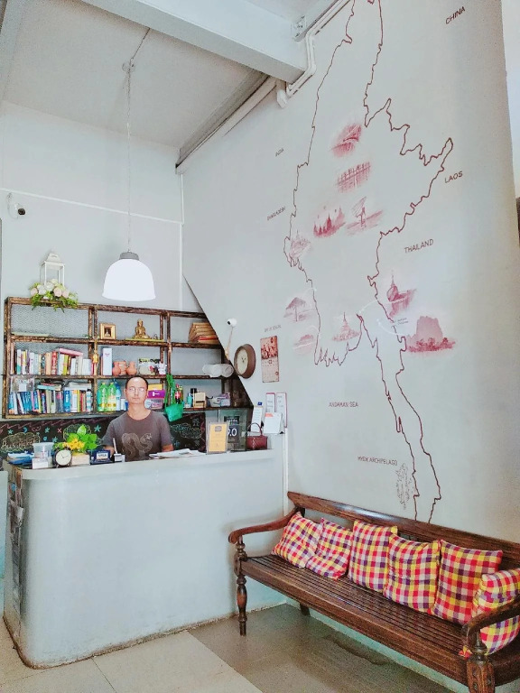 Shwe Yo Vintage Hostel