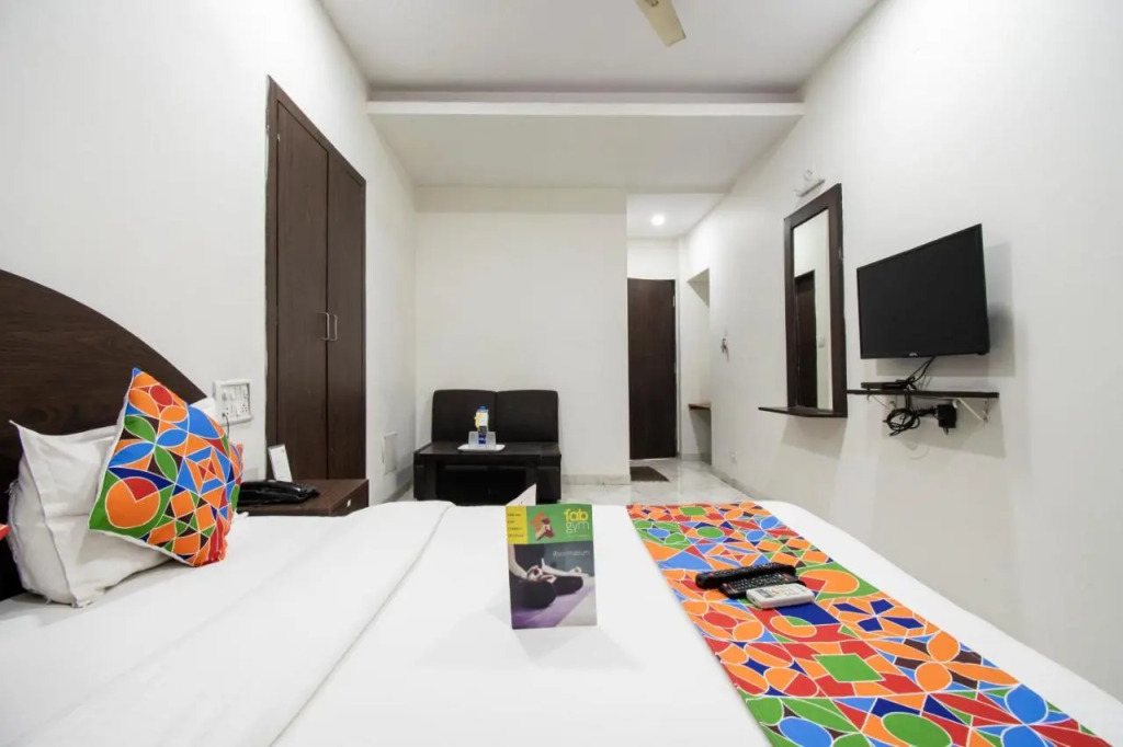 Hotel O Nashik Near Vijay Mamta Theatre Formerly Sahara Inn