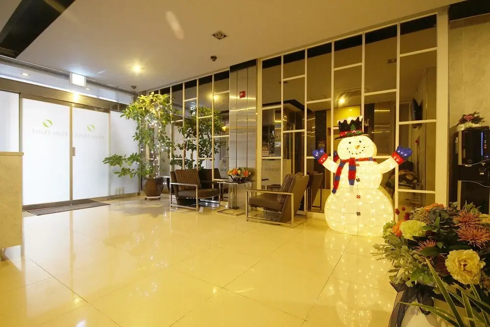 Wate Hotel