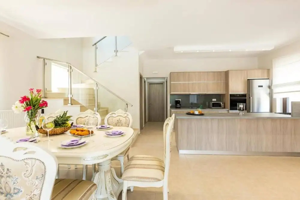 Villa Noboa Sea View Spacious And Cozy 5bd