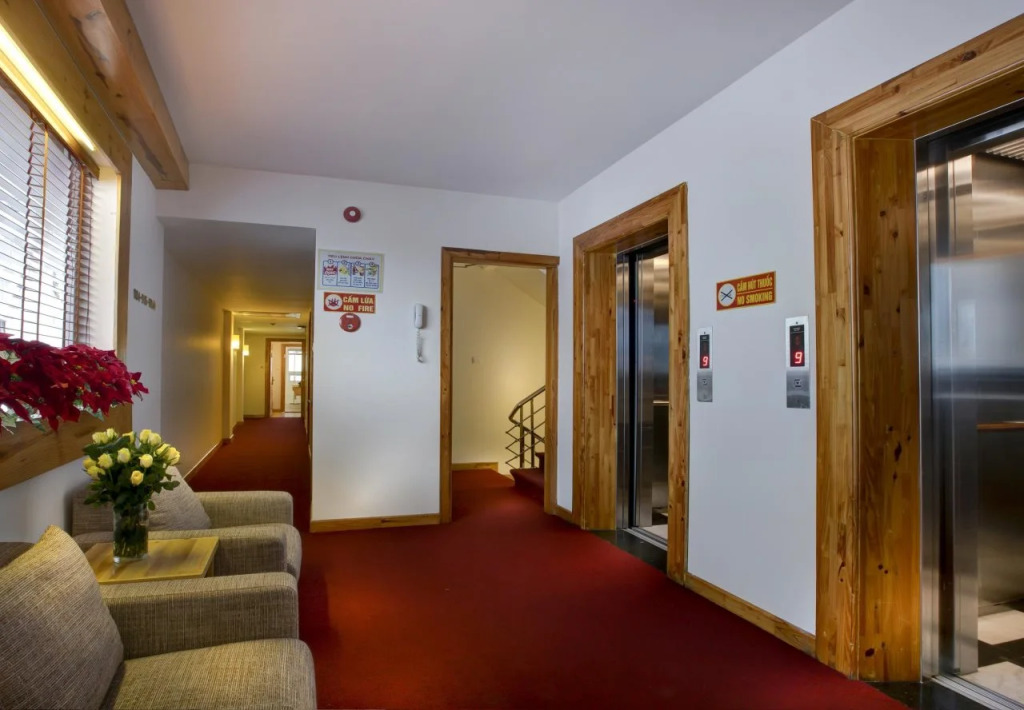 Shining Central Hotel & Spa