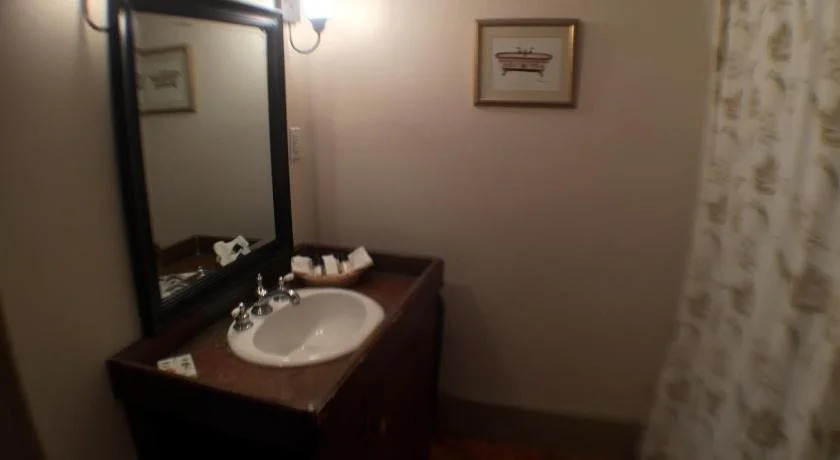 The 1774 Inn