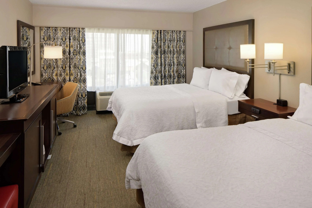 Hampton Inn Louisville Downtown