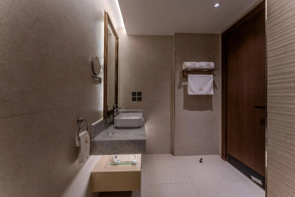 Lilac Park Hotel