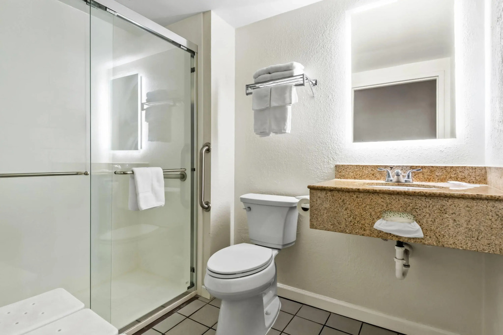 Days Inn by Wyndham Lancaster PA Dutch Country