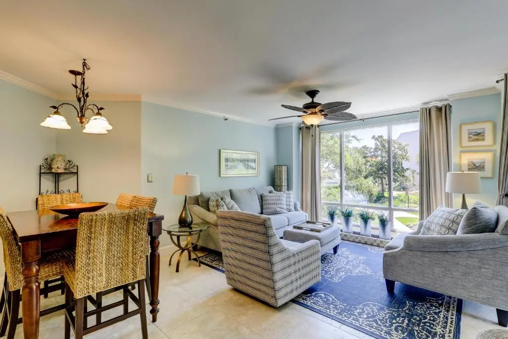 Wonderful Luxury Updated Villamare with Pool Bikes & Beach Gear included