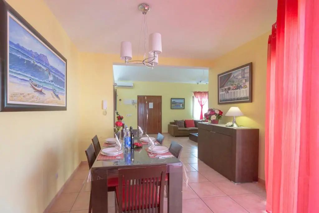 Villa Bella Lucia 1. Piscina Climatizada, WiFi, BBQ