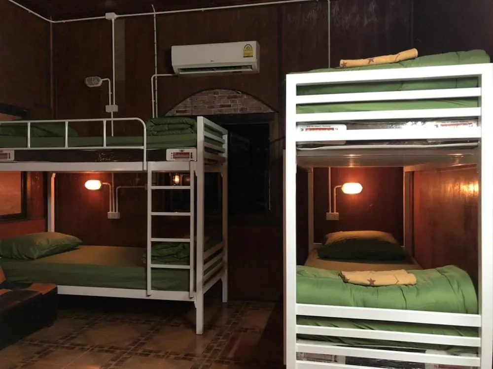 Sunshine Home - Hostel - Adults Only
