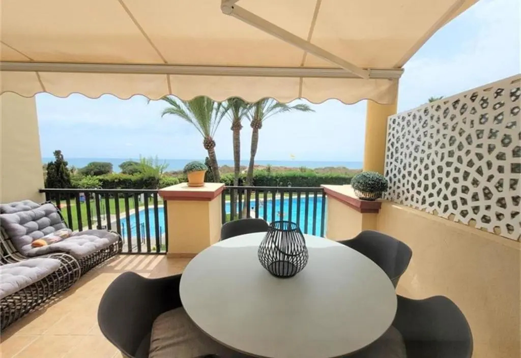 Front Line Beach Studio Apartment