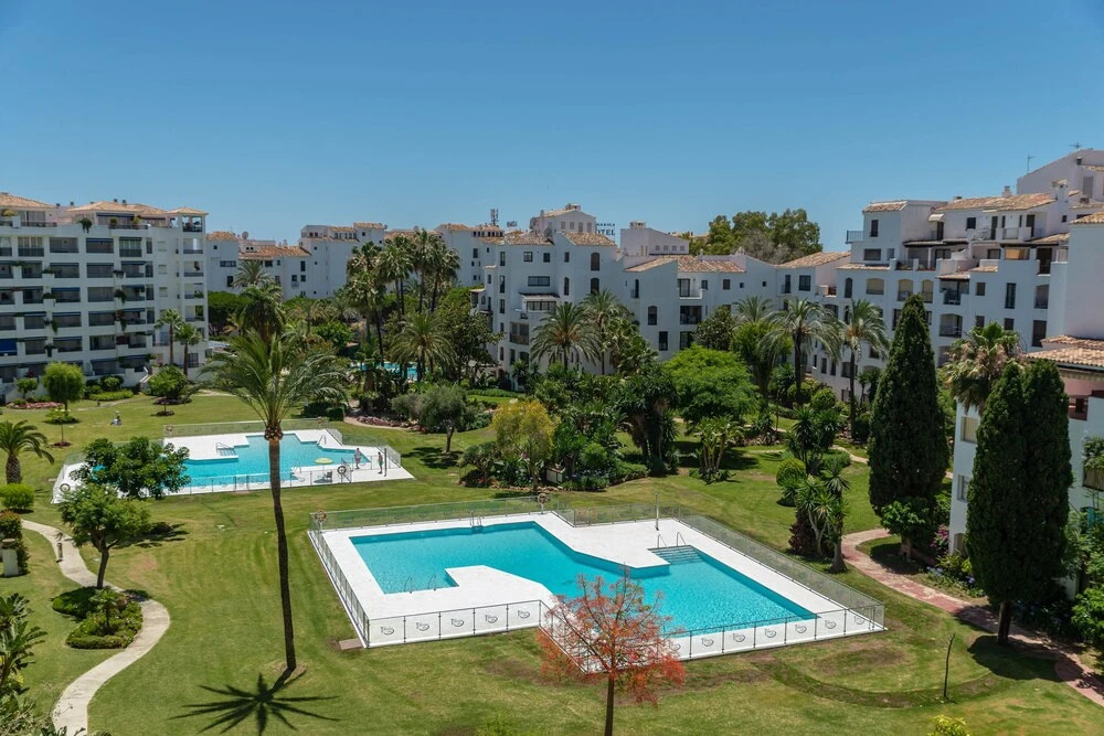 Comfy And Stylish Puerto Banus Apartment