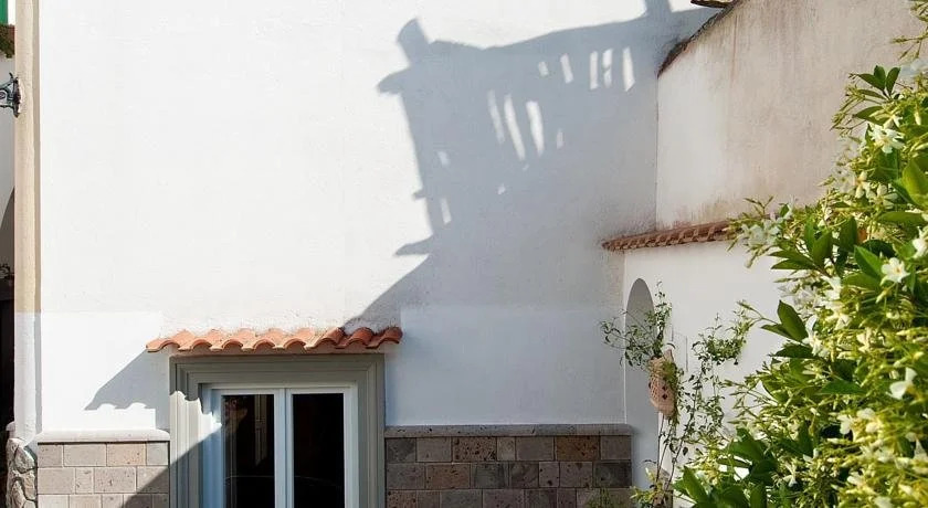 Gio House