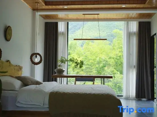 Jing County Moon Bay Homestay