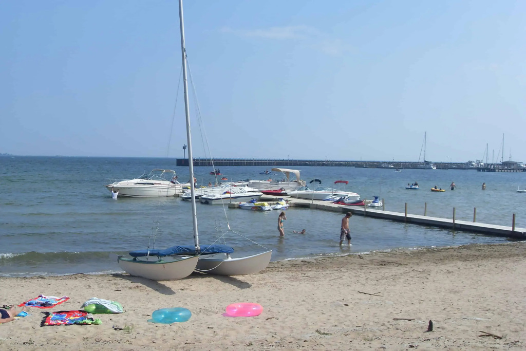Tawas Bay Beach Resort & Conference Center