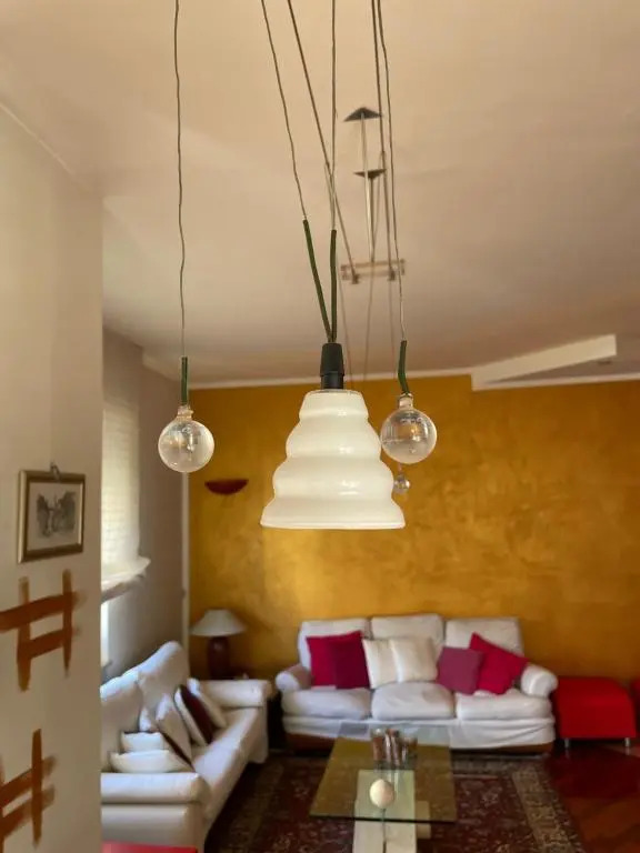 Zen Apartment Located In Turin Pre Hill