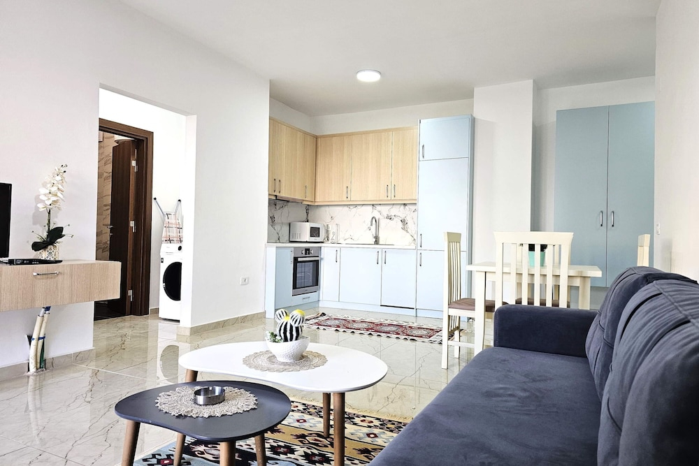 One Bedroom Apartment In Saranda - 001