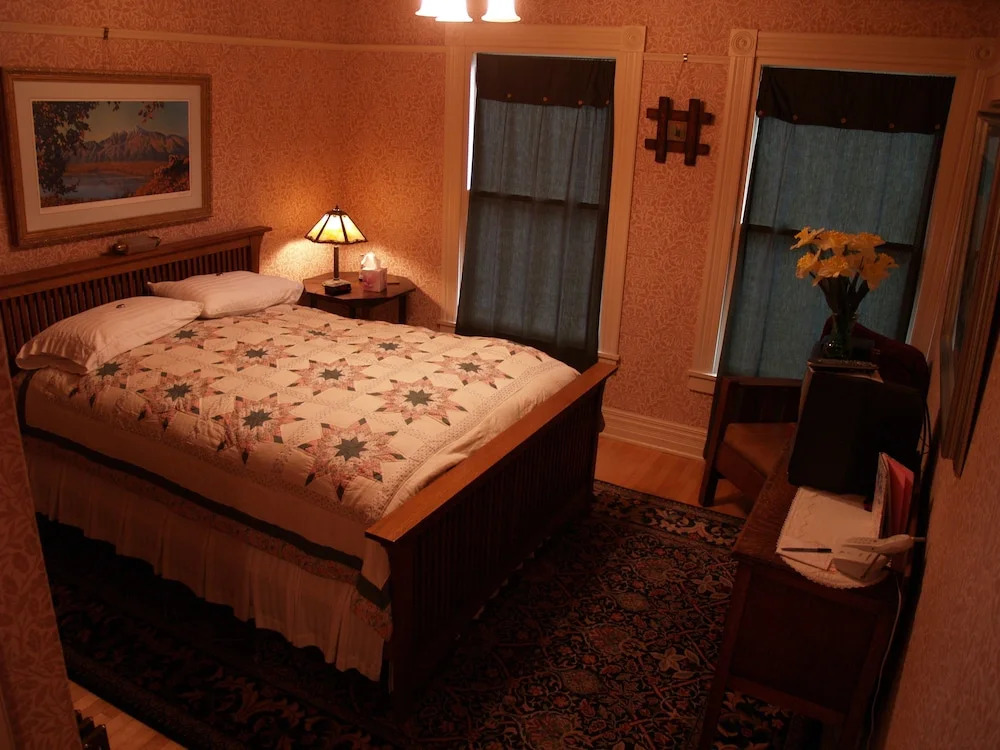 Alaskas Capital Inn Bed and Breakfast
