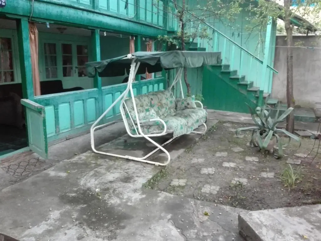Dacha 32