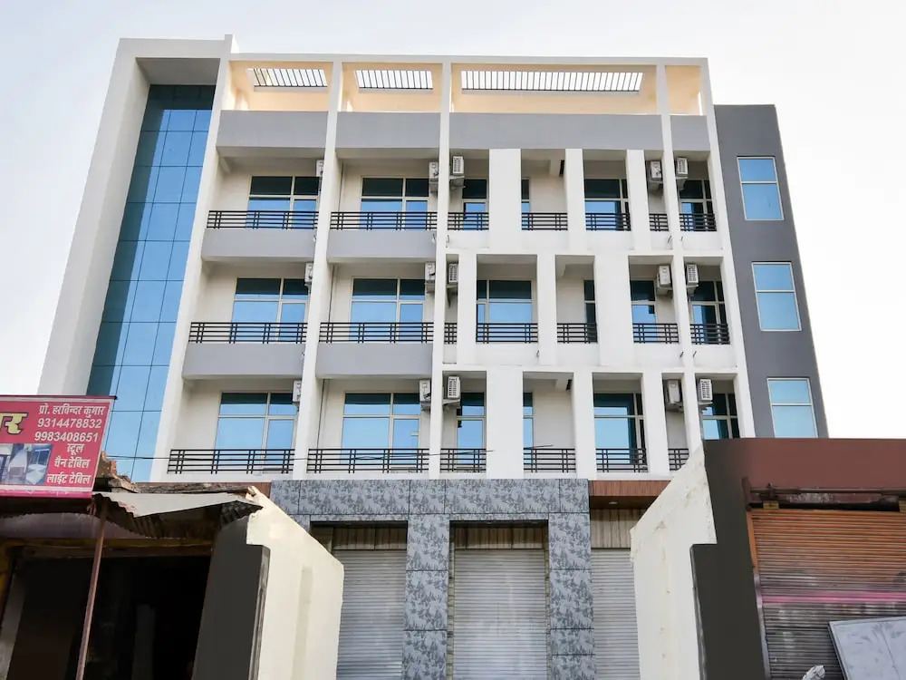 OYO 35433 Hotel Sethi Palace